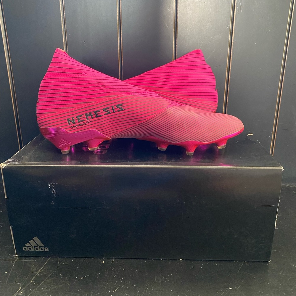 Only worn once adidas nemeziz 19+ FG size 11 1/2
